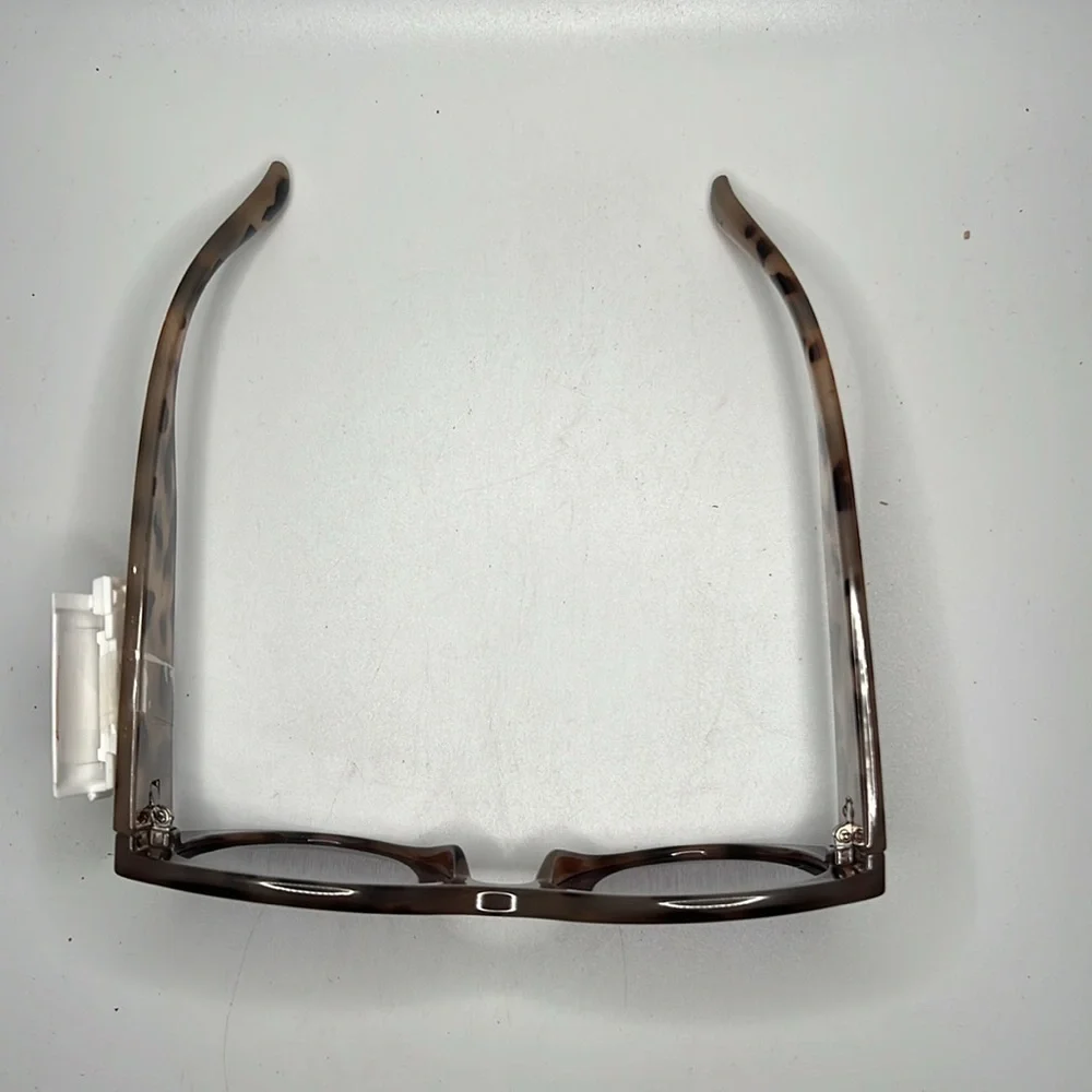 NWT Lauren Conrad Tortoise frame sunglasses!